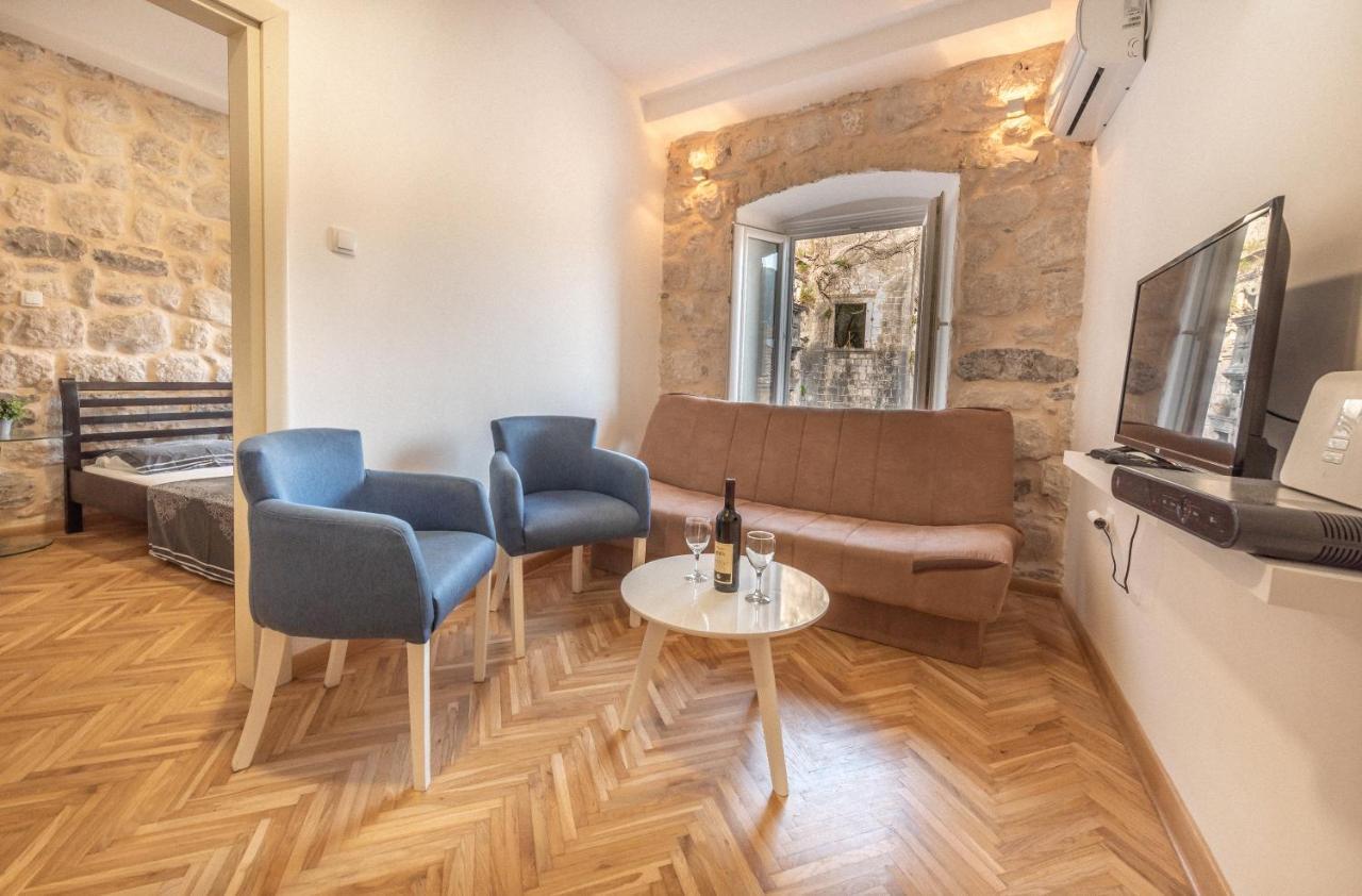 Forteca Lux *